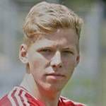 https://img.833zhibooo.com.cn/img/football/player/039930ba90654f250a1e46ad9898e0c4.png