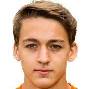 https://img.833zhibooo.com.cn/img/football/player/0d12fff4e6489e57edadc485c2283c56.jpg