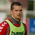 https://img.833zhibooo.com.cn/img/football/player/2bd4cc38e667e4299e28f069bbbac683.png