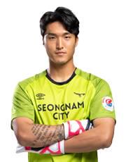 https://img.833zhibooo.com.cn/img/football/player/6236464638a1d95d8560c4330a0b4cc7.jpg