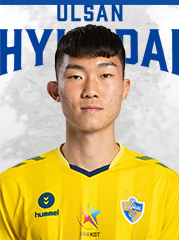 https://img.833zhibooo.com.cn/img/football/player/bb905e5bbb6f4c14e91cbc5cb5c8d961.jpg